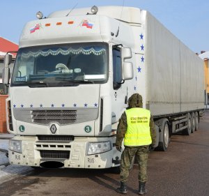 Odzyskany ciągnik siodłowy wraz z naczepą 