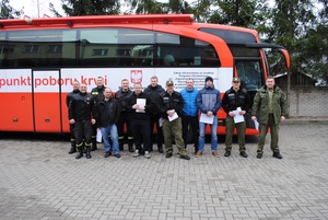 Funkcjonariusze z Placówki SG w Mielniku biorący udział w akcji "SpoKREWnieni służbą" 