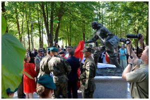 Uroczystości odsłonięcia pomnika "Inki" 