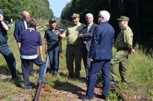 Wojewoda Podlaski z wizytą na terenie kpg w Siemianówce 