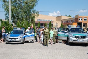 Dzień Dziecka z Mundurem w Szkole Podstawowej Nr 46 w Białymstoku 