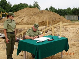 Uroczystość wmurowania aktu erekcyjnego w Nowym Dworze 