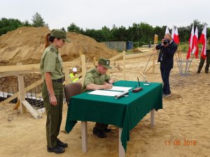 Uroczystość wmurowania aktu erekcyjnego w Nowym Dworze 