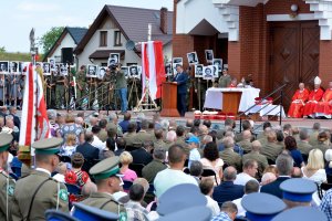 Uroczystość odsłonięcia Pomnika w Hołdzie Ofiarom Obławy Augustowskiej 