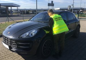 Zatrzymane Porsche Macan Turbo 