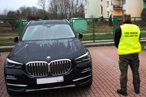 Odzyskane BMW warte 400 tys. zł 