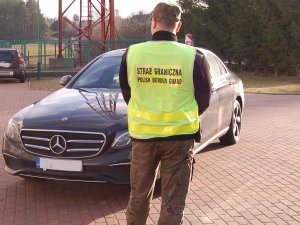 Odzyskany Mercedes przez funkcjonariuszy z PSG w Rutce-Tartak 