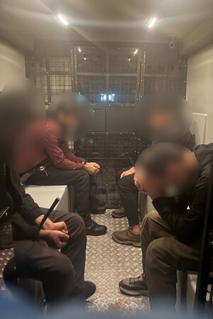 Zatrzymani nielegalni migranci w okolicach miejscowości Markiszki 