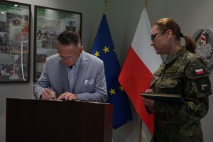 Przekazanie eksponatów do Sali Tradycji 