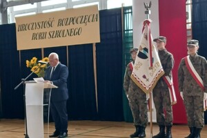 Rozpoczęcie roku szkolnego w XIV LO w Białymstoku 