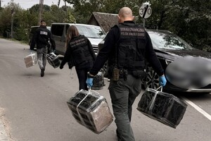 Ujawnione pakunki z nielegalnymi papierosami 