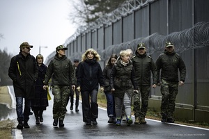 Wizyta szwedzkich dziennikarzy w Podlaskim Oddziale SG