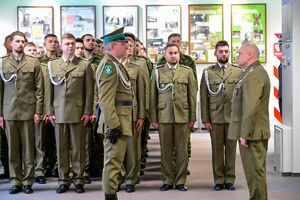 Awanse na stopień kaprala i młodszego chorążego Straży Granicznej 