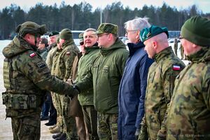 IV zmiana żołnierzy do wsparcia Straży Granicznej w ochronie granicy. Uroczystość przekazania obowiązków. 