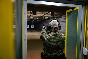 Zawody strzeleckie z okazji Dnia Kobiet 