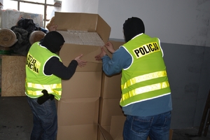 Funkcjonariusze podlaskiej Straży Granicznej i Policji ujawnili nielegalne papierosy o szacunkowej wartości ponad 760 tys. zł. 