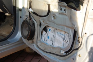 Papierosy ukryte w specjalnie skonstruowanych skrytkach 