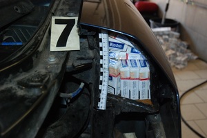 Papierosy ukryte w zderzaku 